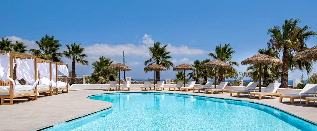 Casa Vitae Suites ★★★★★ - Retraite cycladique face à la plage volcanique de Kamari. - Santorin, Grèce