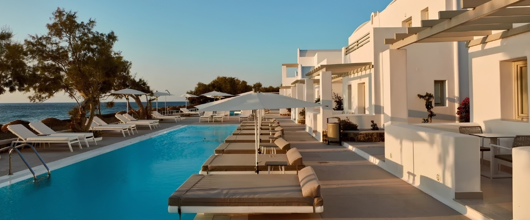 Costa Grand Resort & Spa ★★★★★ - Escapade volcanique en demi-pension, en bord de plage à Santorin. - Santorin, Grèce