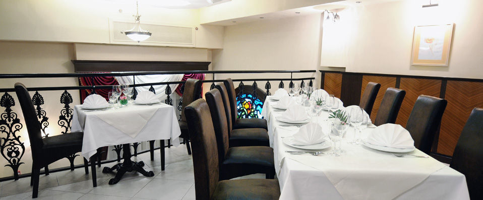 Residence Baron ★★★★ - Elegant luxury and pampering with the  Pearl of The Danube at your fingertips. - Budapest, Hungary