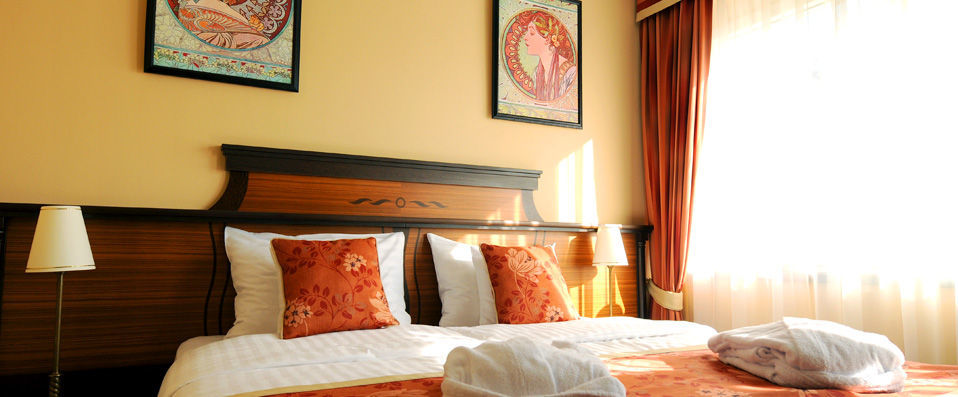 Residence Baron ★★★★ - Elegant luxury and pampering with the  Pearl of The Danube at your fingertips. - Budapest, Hungary