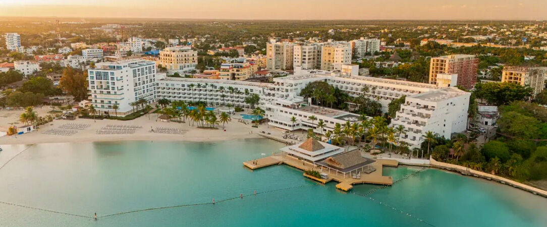 Santo Domingo Bay Convention Resort and Casino ★★★★ - Renouveau caribéen entre légende dominicaine & horizon marin. - Santo Domingo, Dominican Republic