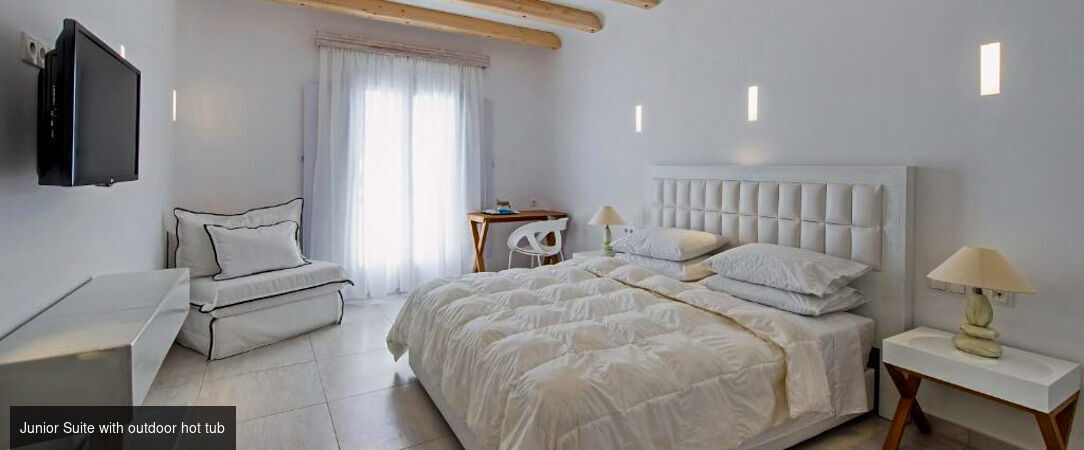 Cavo Bianco Boutique Hotel & Spa ★★★★★ - Écrin blanc cycladique face à une plage noire de Santorin. - Santorini, Greece