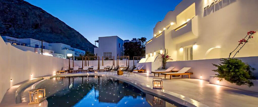 Cavo Bianco Boutique Hotel & Spa ★★★★★ - Écrin blanc cycladique face à une plage noire de Santorin. - Santorin, Grèce