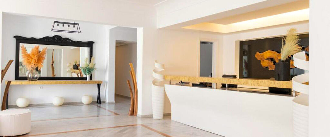 Cavo Bianco Boutique Hotel & Spa ★★★★★ - Écrin blanc cycladique face à une plage noire de Santorin. - Santorin, Grèce