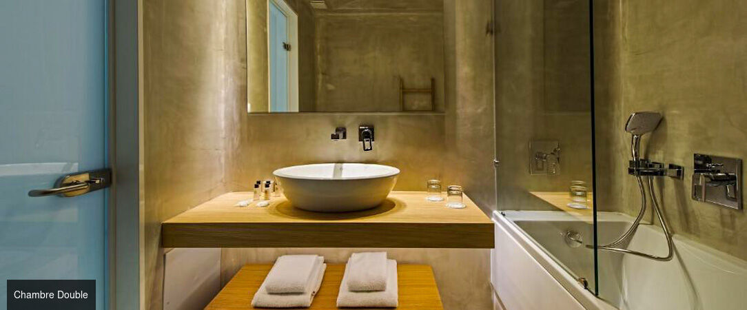 Cavo Bianco Boutique Hotel & Spa ★★★★★ - Écrin blanc cycladique face à une plage noire de Santorin. - Santorin, Grèce