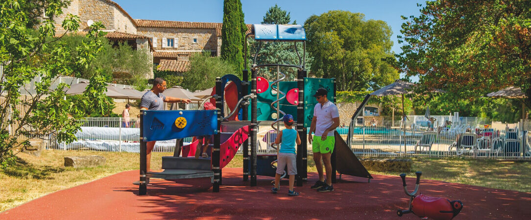 Résidence Vacances Bleues Lou Castel - Résidence familiale autour d'un château médiéval en Ardèche. - Ardèche, France
