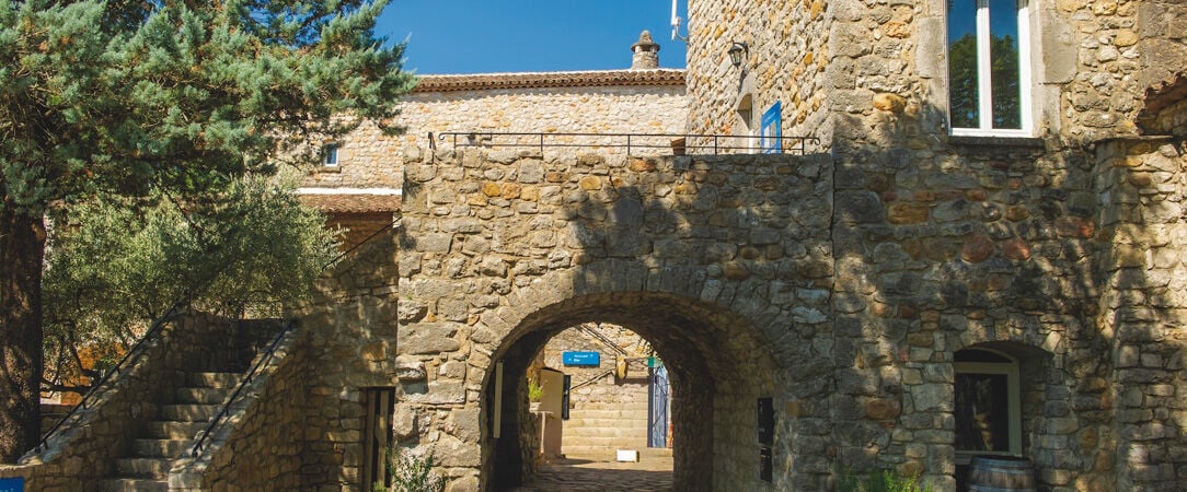 Résidence Vacances Bleues Lou Castel - Résidence familiale autour d'un château médiéval en Ardèche. - Ardèche, France