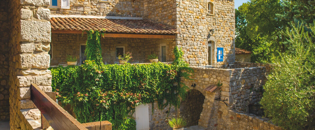 Résidence Vacances Bleues Lou Castel - Résidence familiale autour d'un château médiéval en Ardèche. - Ardèche, France