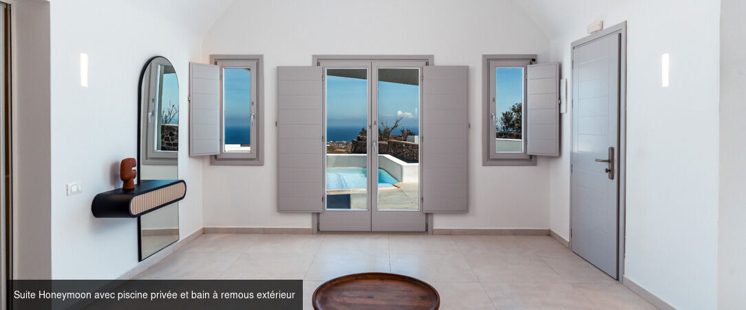 Oikos Santorini Living Concept ★★★★★ - Hôtel-village intimiste au cœur de Santorin, face à la caldeira. - Santorini, Greece