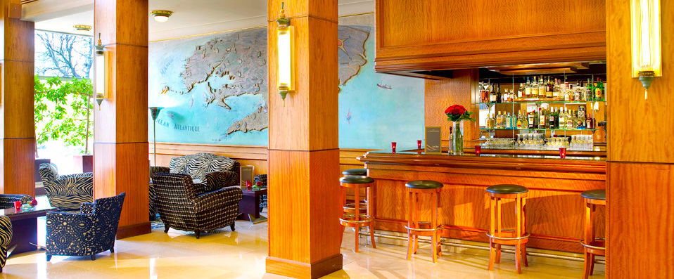 Le Continental ★★★★ - Explore the maritime city of Brest from this centrally-located, elegant Art-Deco base. - Brest, France