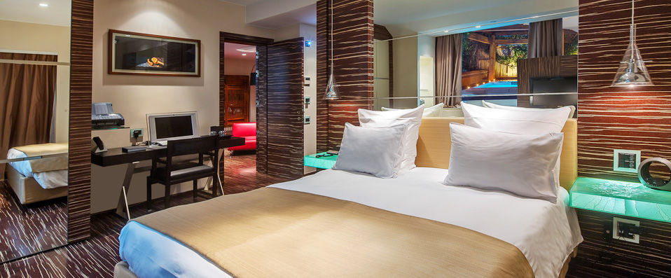 Romeo Hotel ★★★★★L - Italian chic with five-star luxury-plus in Naples. - Naples, Italy