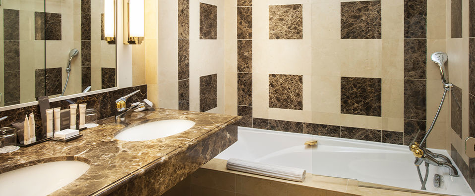 Villa Florentine ★★★★★ - Villa & jardin Renaissance surplombant le Vieux Lyon ! - Lyon, France
