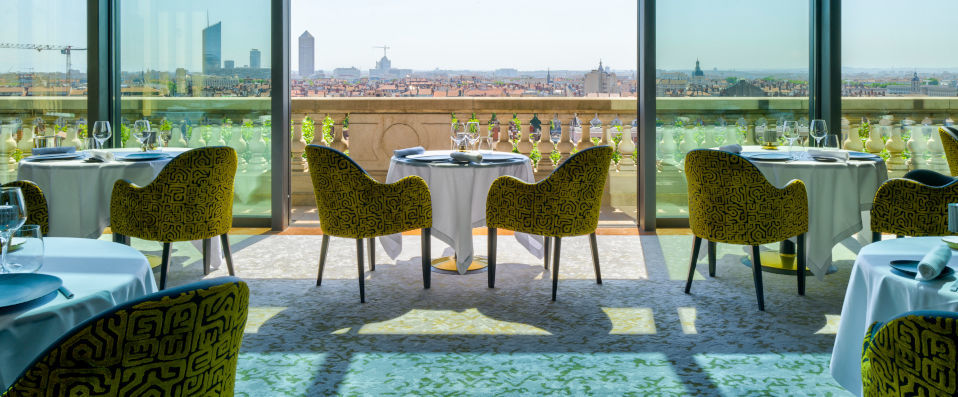 Villa Florentine ★★★★★ - Villa & jardin Renaissance surplombant le Vieux Lyon ! - Lyon, France