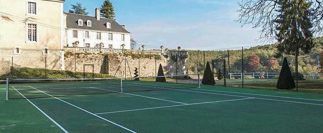 Château de Beauvois ★★★★ - Experience the gracious French art of living in a Picardy grand château - Tours, France