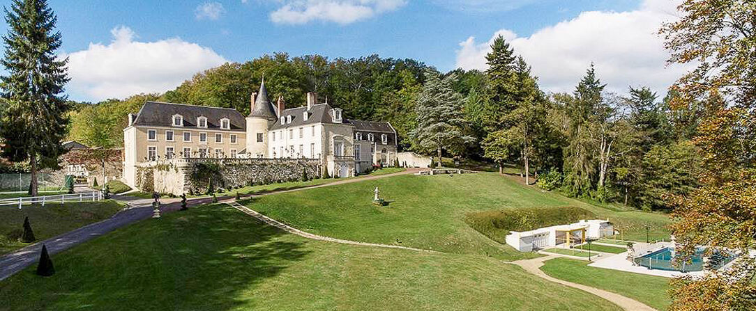 Château de Beauvois ★★★★ - Experience the gracious French art of living in a Picardy grand château - Tours, France