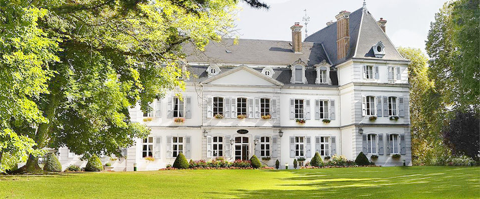 Chateau de Divonne ★★★★ - A charming getaway with views of Mont Blanc, just outside Geneva. - Jura, France