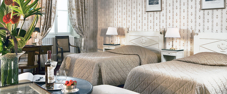 Chateau de Divonne ★★★★ - A charming getaway with views of Mont Blanc, just outside Geneva. - Jura, France