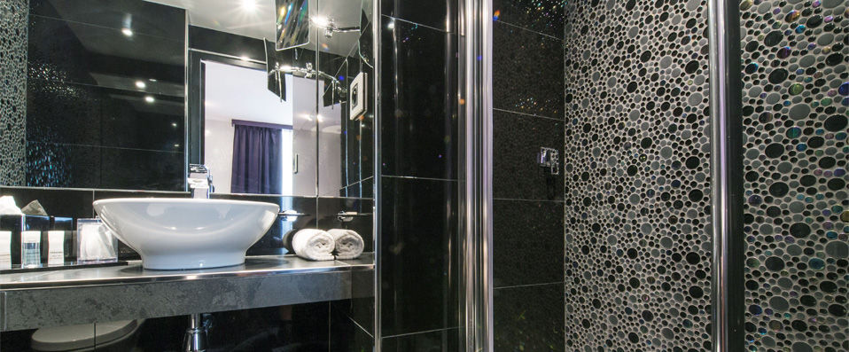 Splendor Hotel - A magical address in the 17th arrondissement - Paris, France