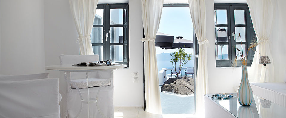 Sun Rocks Hotel ★★★★★ - Par Julie Gourgues, correspondante de VeryChic - Santorin, Grèce