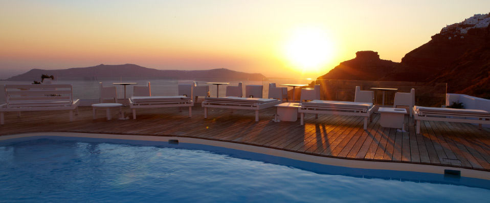 Sun Rocks Hotel ★★★★★ - Par Julie Gourgues, correspondante de VeryChic - Santorin, Grèce