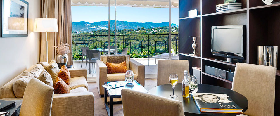 Royal Mougins Golf & Resort ★★★★ - Cannes you resist the French Riviera? This luxury retreat scores a hole-in-one! - Mougins, France