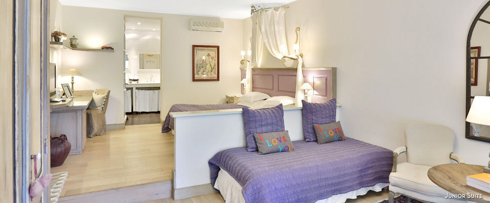 Les Glycines ★★★★ - An elegant and stylish base from which to explore the history and terroir of the Perigord Noir. - Dordogne, France