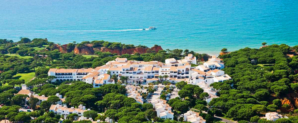 Pine Cliffs Secret Resort ★★★★★ - Cinq étoiles exceptionnelles les pieds dans l'eau en Algarve. - Algarve, Portugal