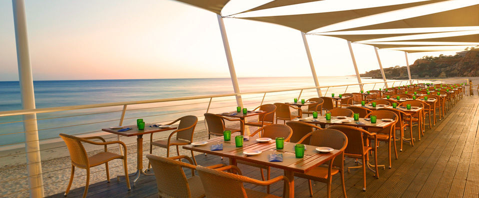 Pine Cliffs Secret Resort ★★★★★ - Cinq étoiles exceptionnelles les pieds dans l'eau en Algarve. - Algarve, Portugal