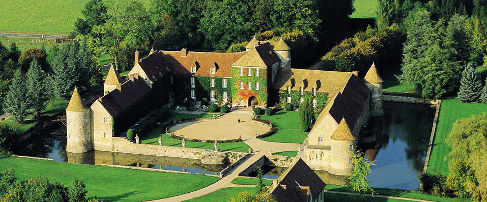 Château de Villiers Le Mahieu ★★★★ - Les Maisons de Campagne - Vivez un véritable conte de fée à quelques kilomètres de Paris. <b>Formule Tout Inclus !</b> - île-de-France, France