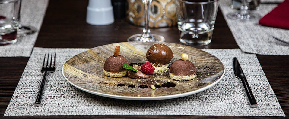 Avenue Lodge ★★★★★ - Boutique five-star ski lodge in one of the most adored ski resorts in France. - French Alps