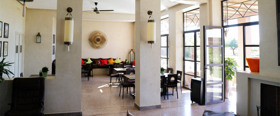 Titre du produit - Par Laura Howlett, correspondante de VeryChic - Province de Marrakech, Maroc
