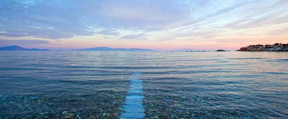 Finikas Luxury Hotel ★★★★ - All-encompassing luxury on a paradisiacal Greek island. - Naxos, Greece