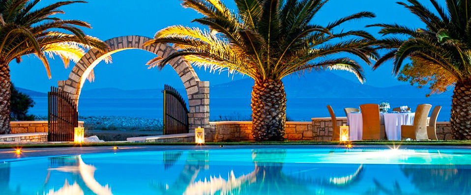 Finikas Luxury Hotel ★★★★ - All-encompassing luxury on a paradisiacal Greek island. - Naxos, Greece