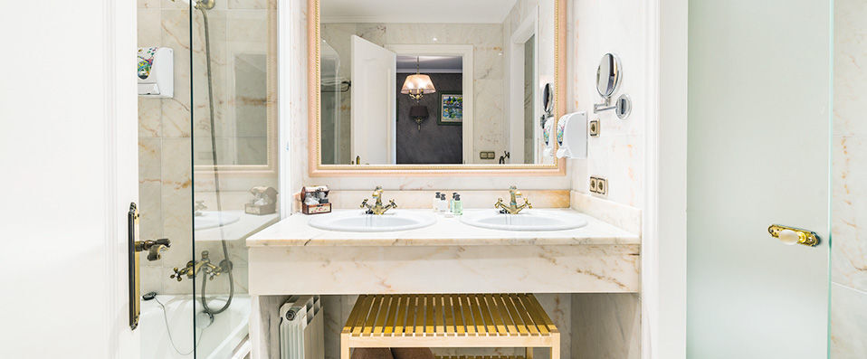 Mas Tapiolas ★★★★ - Authentic Catalan country house with Mediterranean gardens, on the incomparable Costa Brava. - Costa Brava, Spain