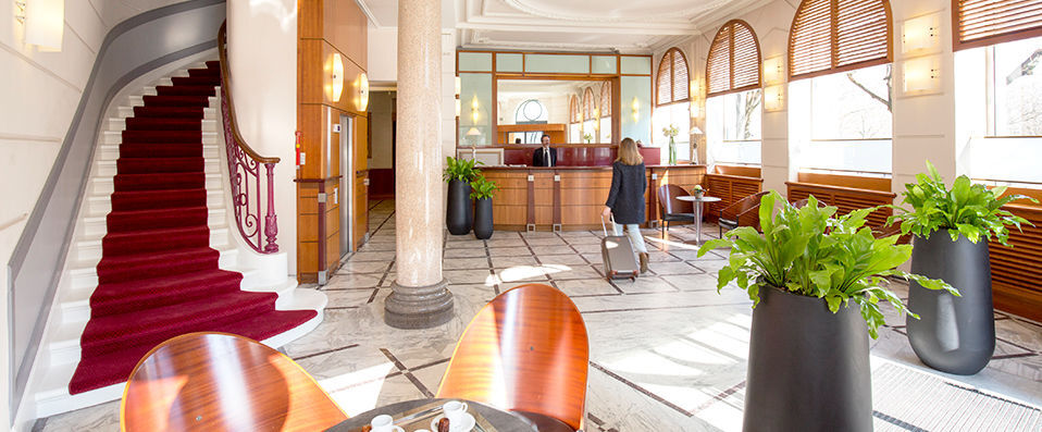 Hotel de Normandie ★★★★ - A birds-eye view of Bordeaux’s Golden Triangle. - Bordeaux, France