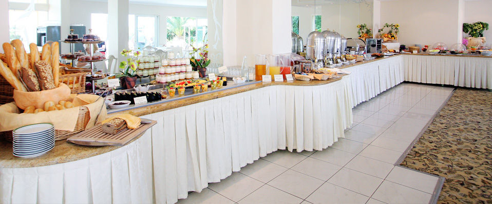 Best Western Corsica ★★★★★ - Par Laura Howlett, correspondante de VeryChic - Calvi, France