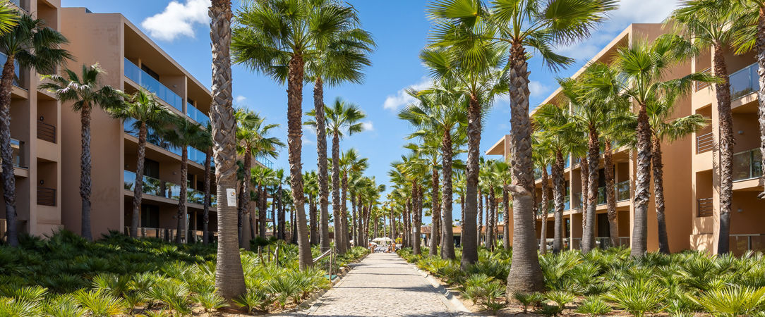 Salgados Palm Village Apartments & Suites ★★★★ - All-inclusive heaven for families on the lovely Algarve coast - Algarve, Portugal