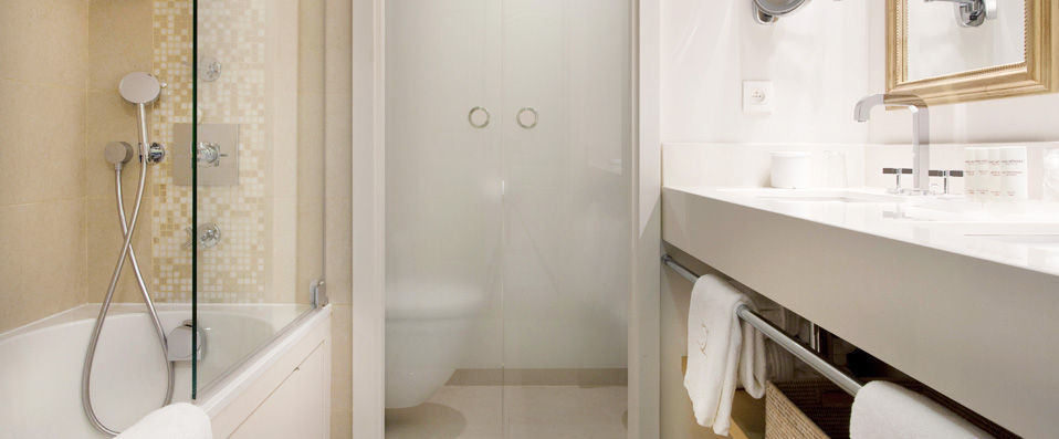 Château de Valmer ★★★★★ - Entre mer et campagne provençale, dans le Château d’un domaine viticole - Golfe de Saint Tropez, France