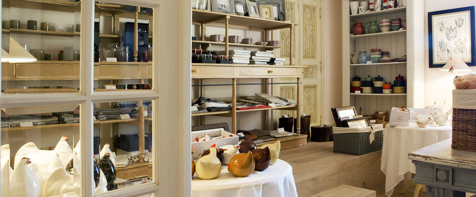 Château de Valmer ★★★★★ - Entre mer et campagne provençale, dans le Château d’un domaine viticole - Golfe de Saint Tropez, France