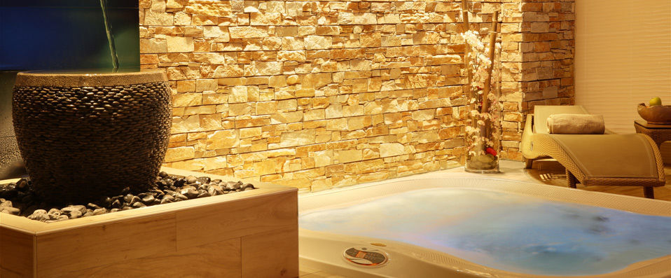 Best Western Premier Le Patio des Artistes ★★★★ - Soak up the sun in an ideal location. - Cannes, France