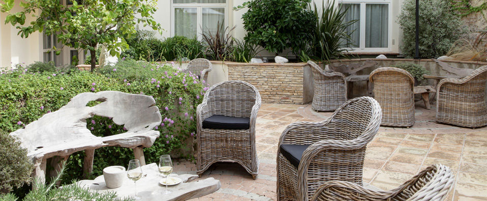 Best Western Premier Le Patio des Artistes ★★★★ - Soak up the sun in an ideal location. - Cannes, France