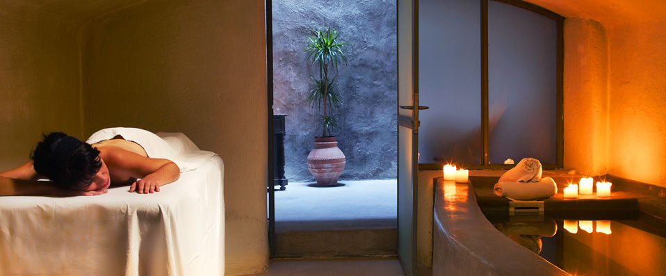 Zannos Melathron ★★★★★ - Renaissance beauty and modern luxury on romantic Santorini island. - Santorini, Greece