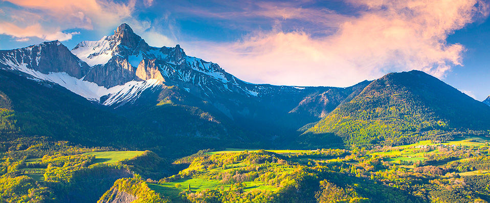 Hotel Manali ★★★★★ - Une invitation à l'évasion dans la station la plus huppée des Alpes. - Courchevel, France