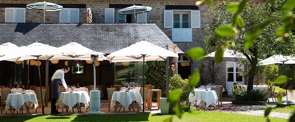 The Manoir du Lys ★★★★ - A treasure trove in the Normandy countryside. - Normandy, France