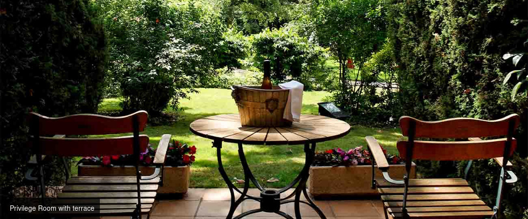 Cazaudehore La Forestière ★★★★ - Tranquil mansion surrounded by nature just outside of Paris. - Saint-Germain-en-Laye, France