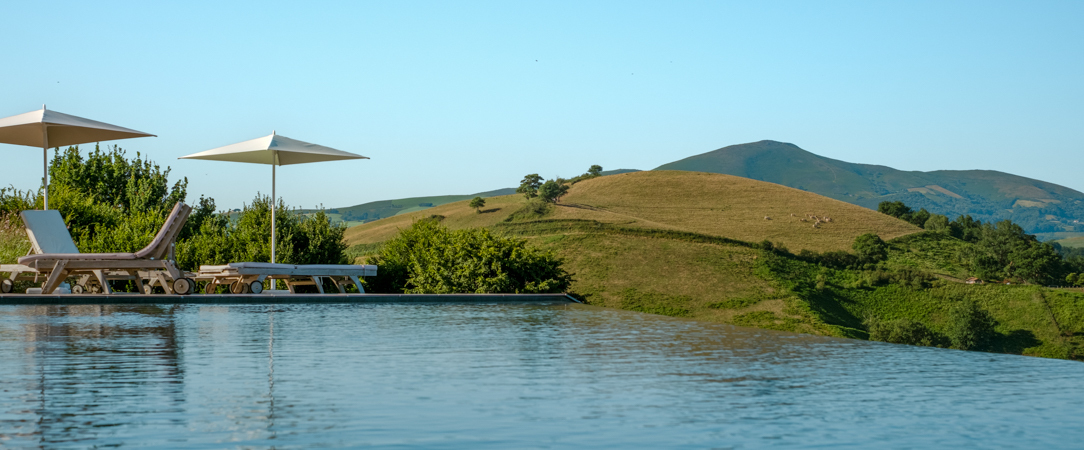 Auberge Ostape ★★★★★ - Adresse & panorama d’exception au Pays basque. - Pays basque, France