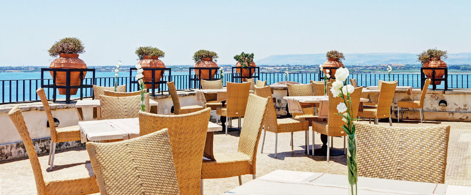 Des Etrangers Hôtel & Spa ★★★★★ - Vue sur la mer depuis la belle Syracuse. - Sicile, Italie