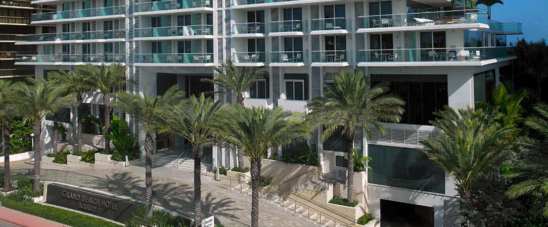 Grand Beach Hotel Surfside ★★★★ - Un hôtel luxueux en bord de mer pour un séjour reposant sous le doux soleil de Miami Beach. - Miami, États-Unis