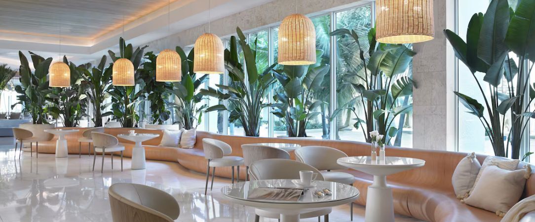 Grand Beach Hotel Surfside ★★★★ - Un hôtel luxueux en bord de mer pour un séjour reposant sous le doux soleil de Miami Beach. - Miami, États-Unis