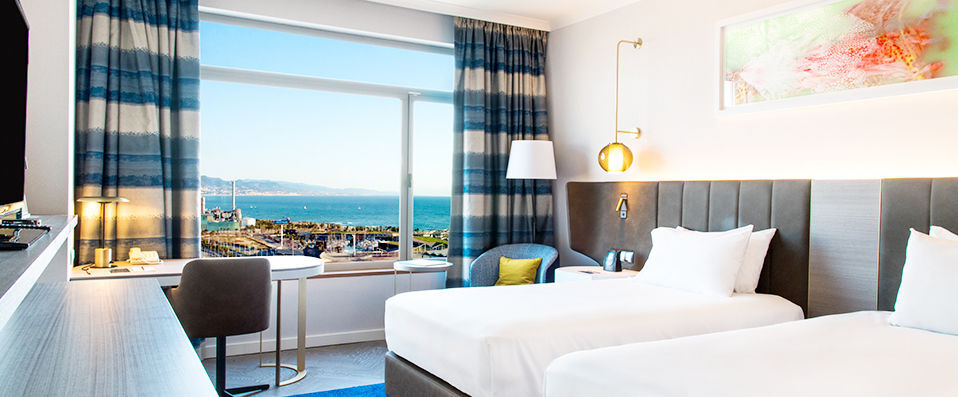 Hilton Diagonal Mar Barcelona ★★★★ - Un séjour à Barcelone avec vue sur mer ! - Barcelone, Espagne